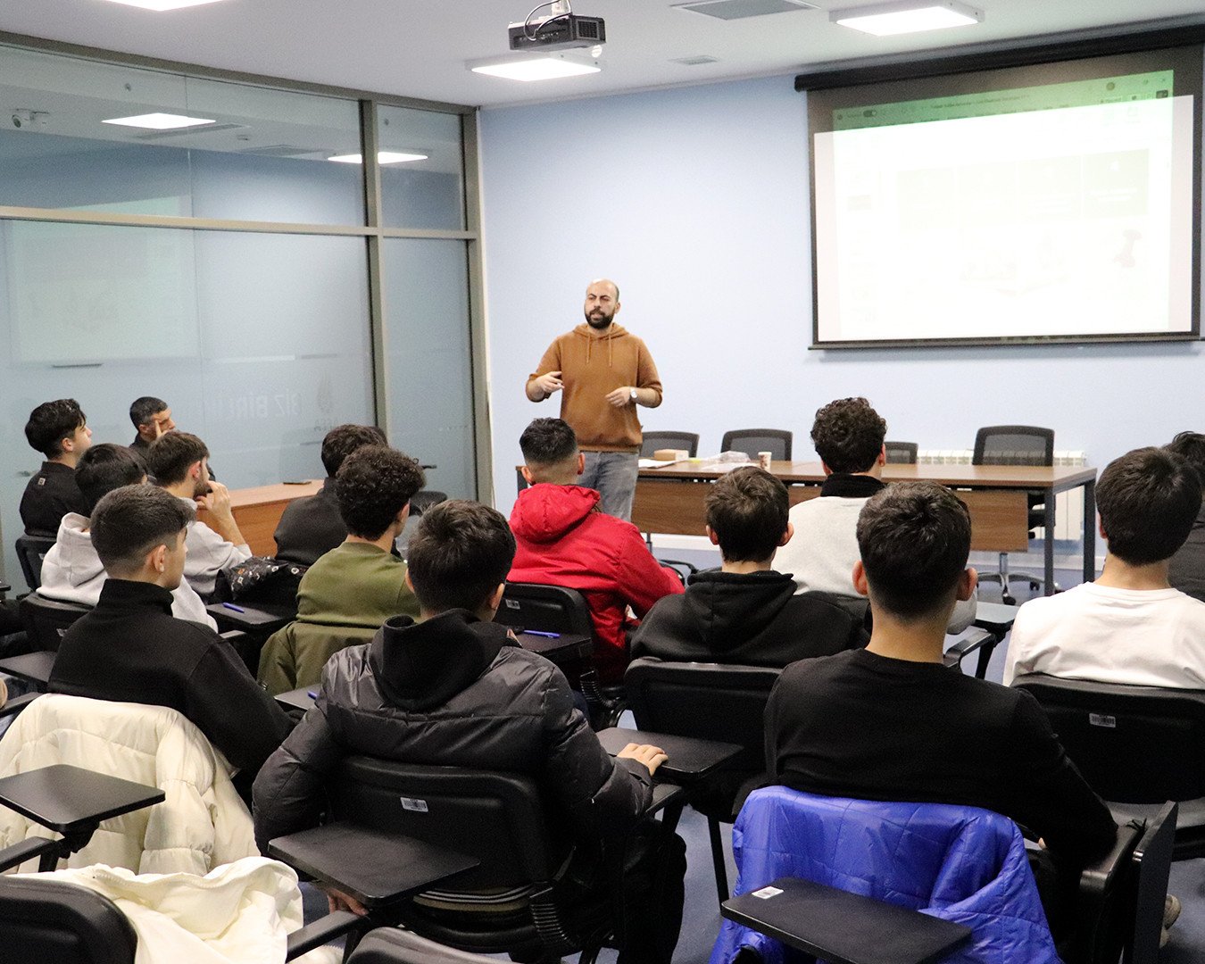 U-17 və U-19 üçün antidopinq mövsuzunda seminar keçirilib