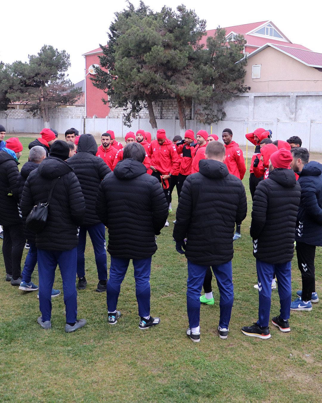 “Qırmızı-ağlar” məşqlərini bərpa edib