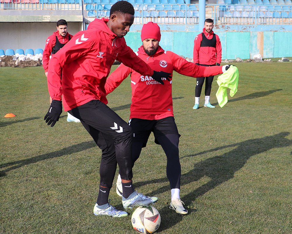 "Sabah"la oyunun son hazırlığı