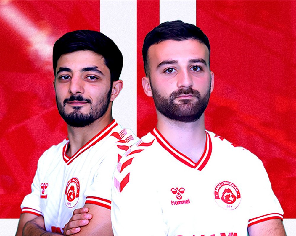 İki futbolçu ilə müqavilə yeniləndi